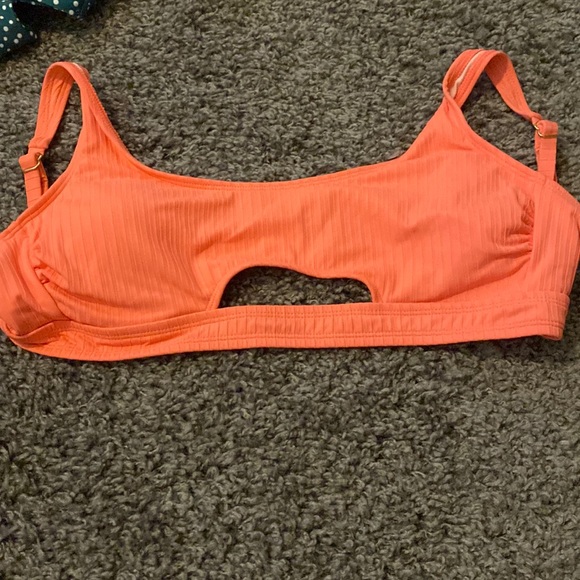 Time and tru swimsuit top M. - Picture 1 of 1
